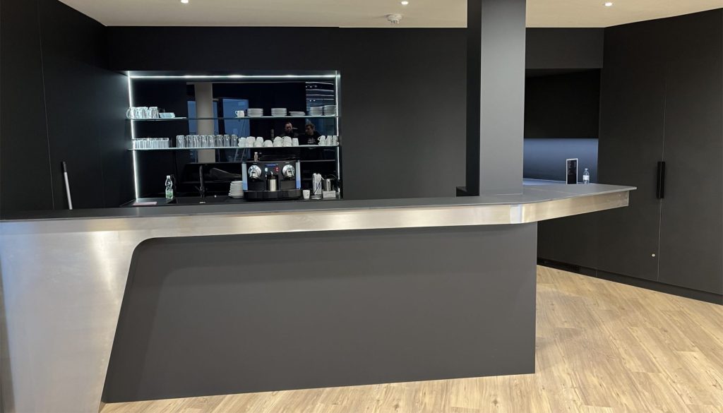 Küche von Aktiv Ladenbau